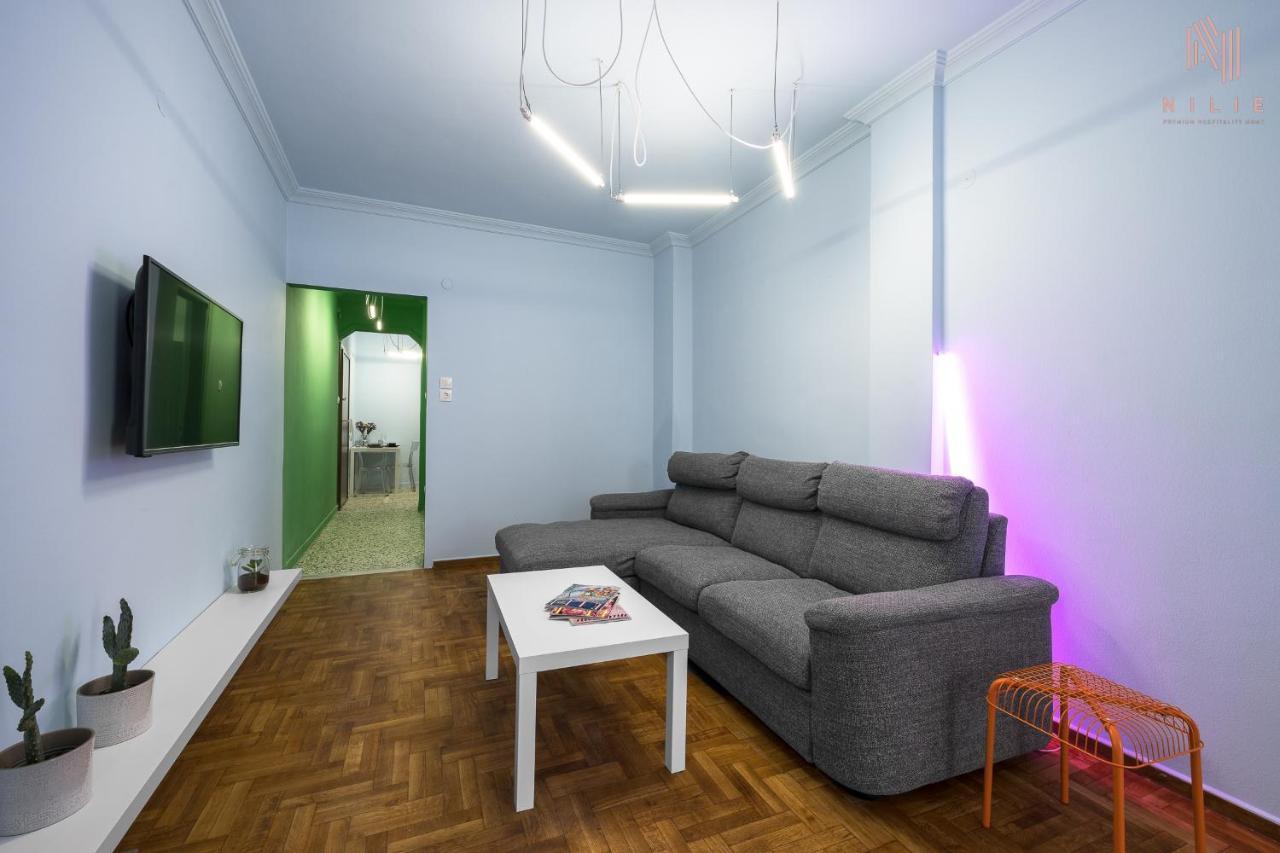 شقة Colorful, Nilie Hospitality Mgmt سالونيك المظهر الخارجي الصورة